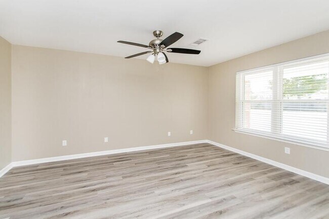 Photo - 14207 W Club Deluxe Rd