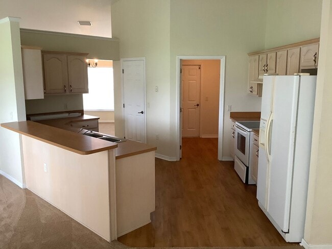 Photo - Charming 4-Bedroom, 2-Bath Home for Rent –...