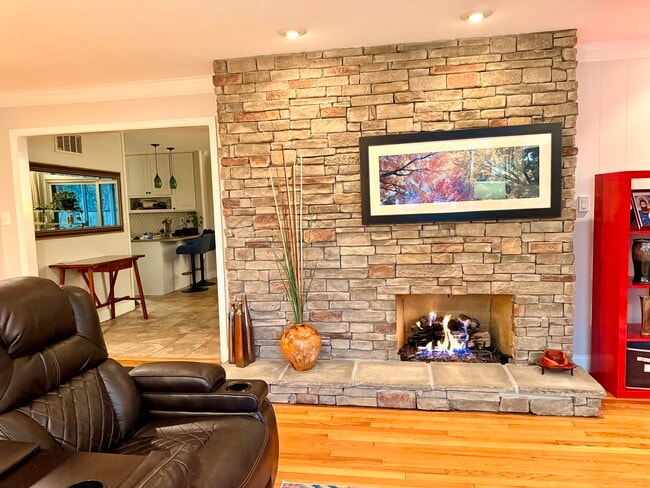 Photo - 5200 Skyline Dr