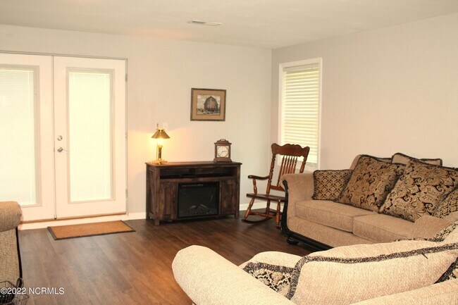 Photo - 1136 S McNeill St