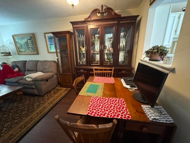 Photo - 103 Gateway Dr