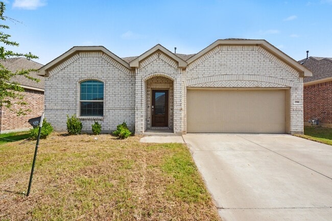 Photo - 1118 Mahogany Ln