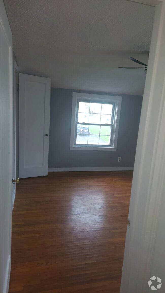 Building Photo - 175 Pullman Ave Unit 175 pullman ave. Rental
