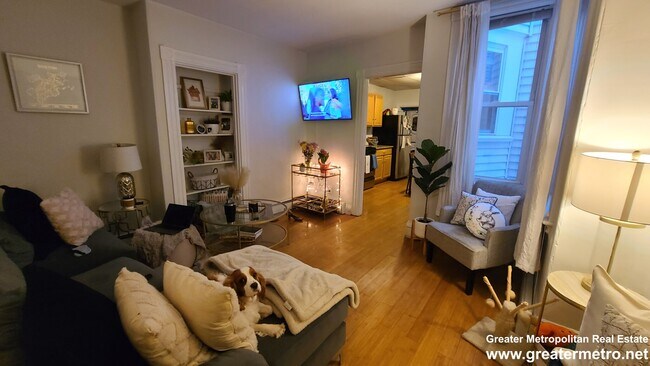 Photo - 764 E 8th St Unit 1