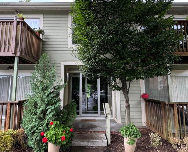 Building Photo - 725 Randolph St Unit #119 Rental