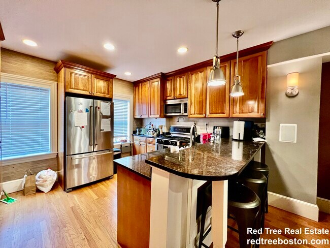 Photo - 1 Greenwich Ct