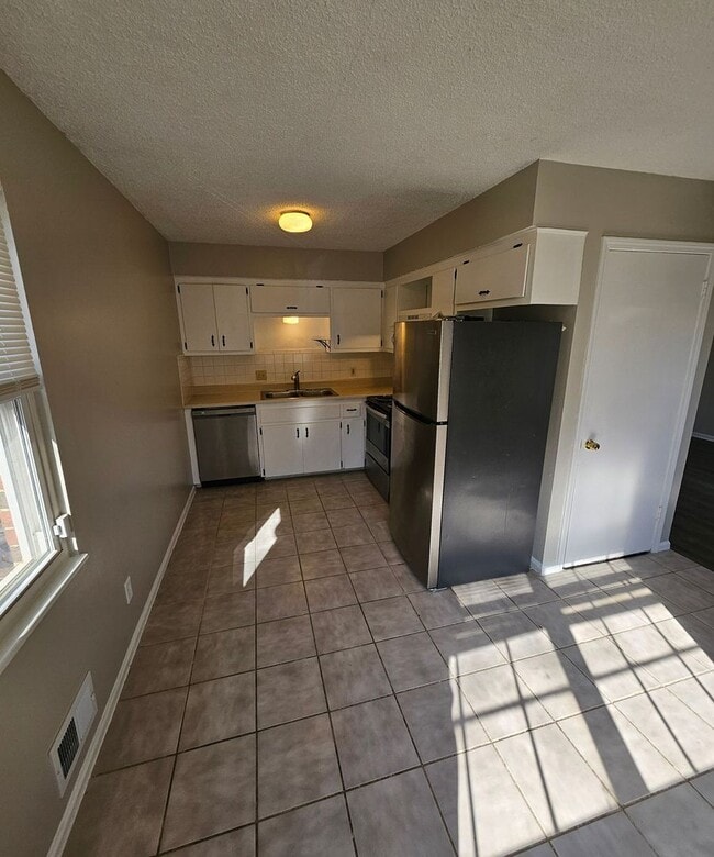 Photo - 1029/1031 SW Kingscross Road Unit 1031 SW Kingscross Road