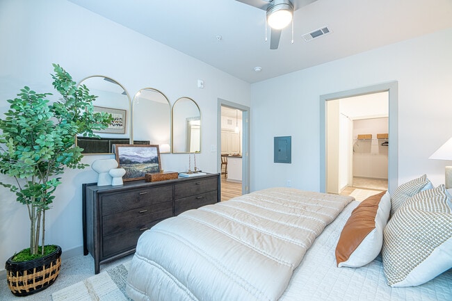 Apartamentos Livano-15 - Livano Knoxville