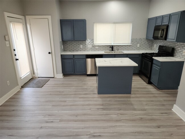 Photo - 20911 Walder Ct