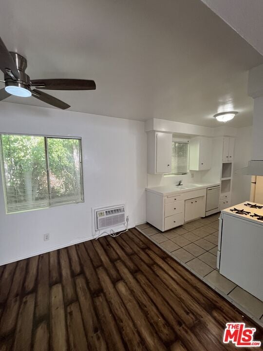 Building Photo - 4187 Arch Dr Unit 5 Rental