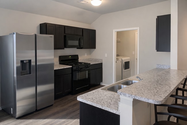 Photo - 1308 Isabella Dr