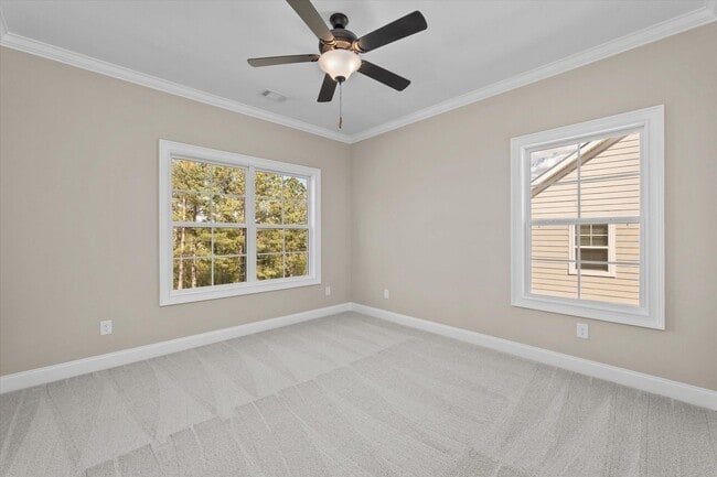 Photo - 565 River Oaks Ln