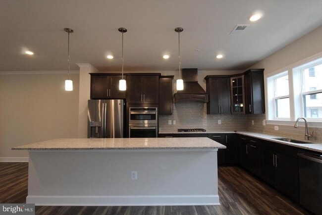 Photo - 22466 Foundation Dr Casa Adosada