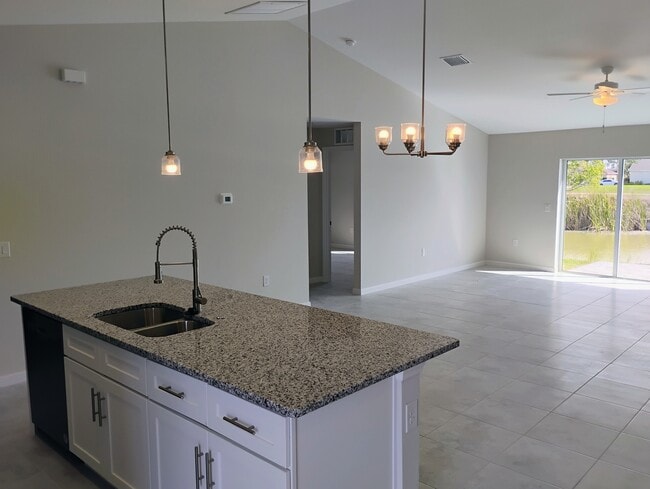 Photo - 1023 NW 23rd Ave