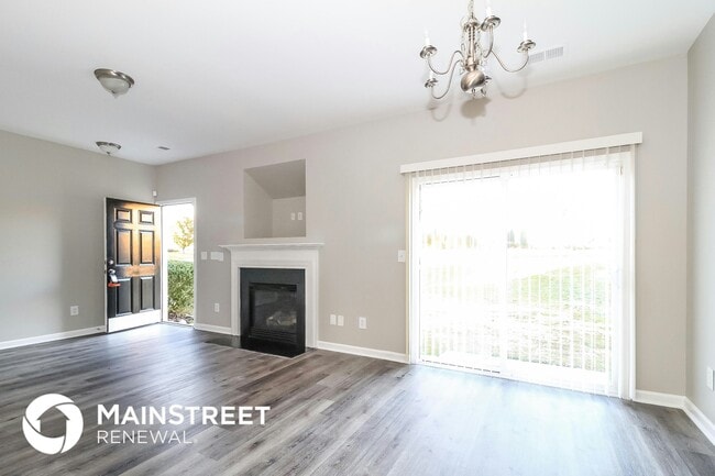 Photo - 2104 Lauren Woods Dr