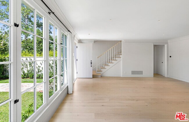 Photo - 152 S Camden Dr