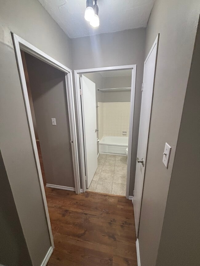 Photo - 225-225 Old Carriage Dr Unit 203