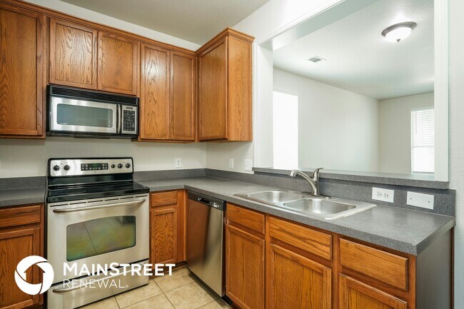 Photo - 10648 Traymore Dr