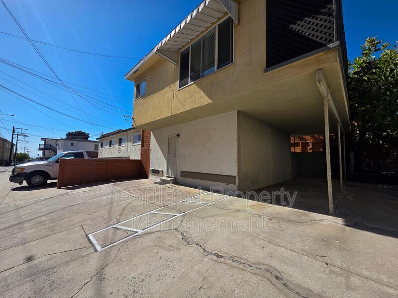 Photo - 855.5 Agate St Rental