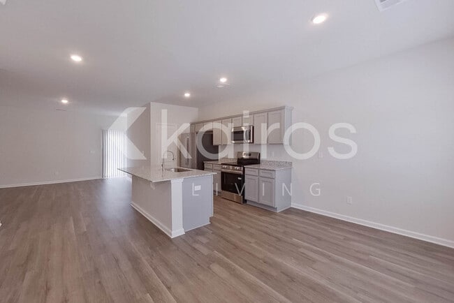 2553 Banyan Cir