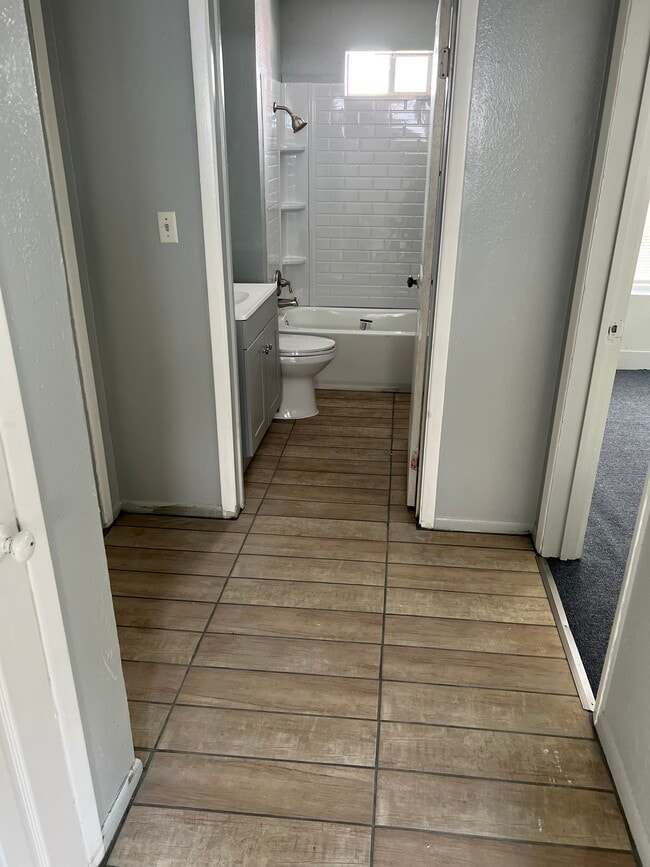 Photo - 1630 Keeler Ave