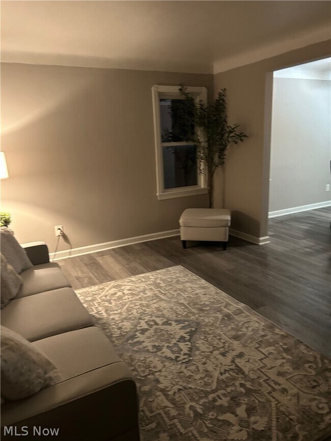 Photo - 9725 S Highland Ave