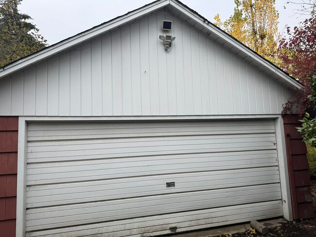 Photo - Great Home on acreage!