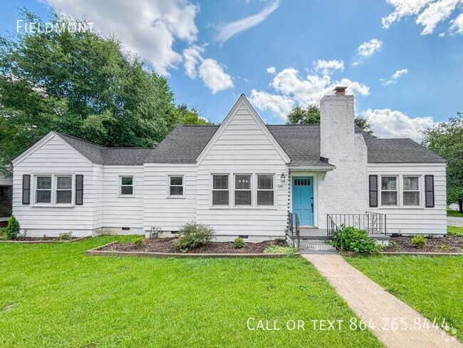 Building Photo - 121 Dupont Dr Rental