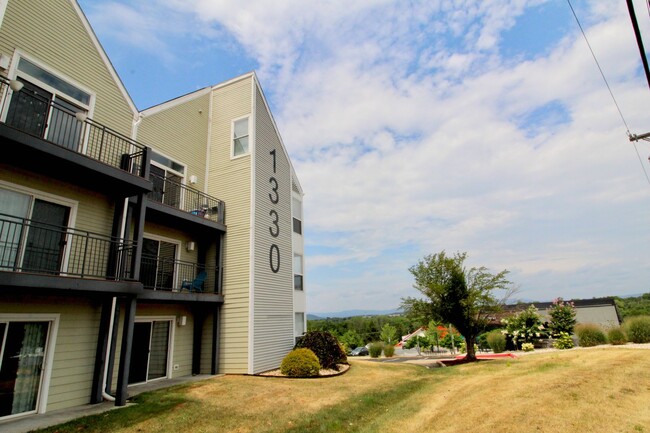 Photo - 1330 Hunters Rd