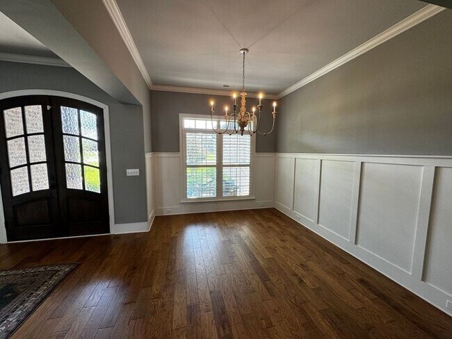 Photo - Spacious and luxurious with bonus room