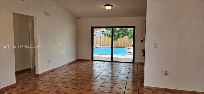 Photo - 14765 Kendale Lakes Blvd
