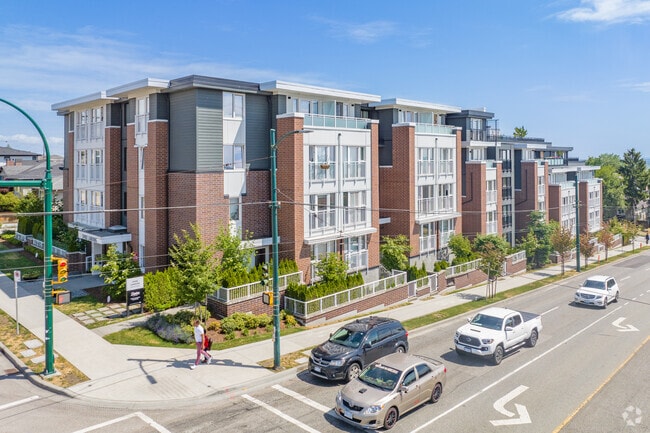 Building Photo - Spire Landing