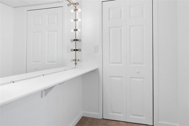 Photo - 263 Quassaick Ave
