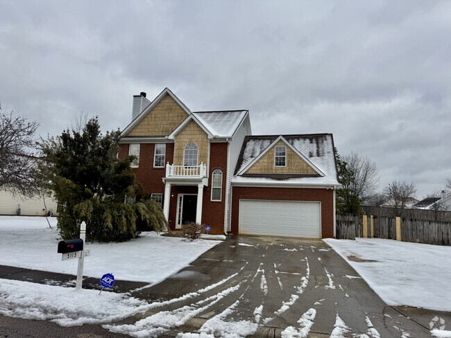 Building Photo - 5115 Yellow Pine Dr Rental