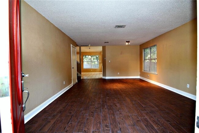 Photo - 3105 Blazing Star Trail