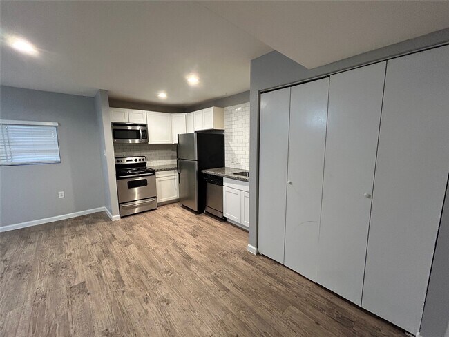 Photo - 2810 Beauchamp St