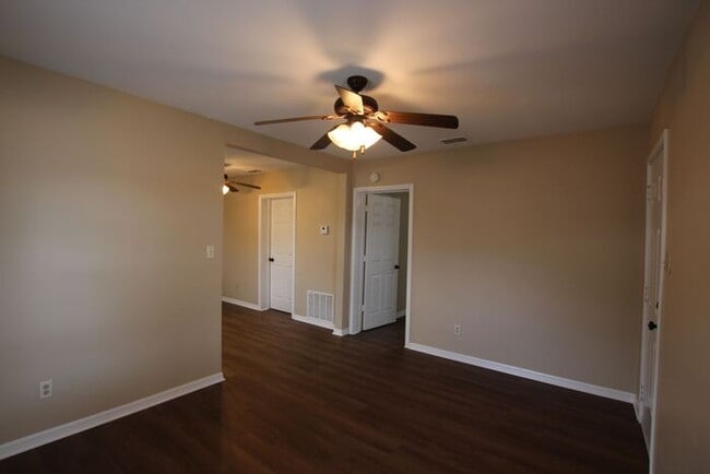 Photo - Adorable 2 Bedroom 1 Bath Home in West Tyler! Available now!