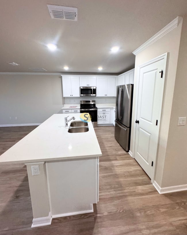 Photo - 31 Second Path-B Unidad B