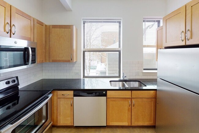 Photo - 5326-5336 S. Greenwood Avenue