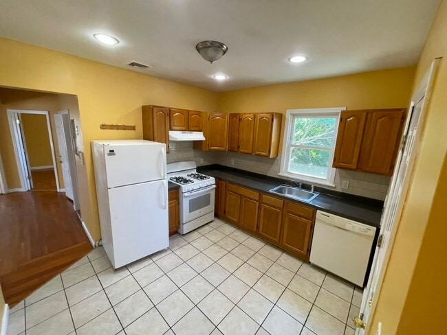Photo - 12 Harrow St Unit 2
