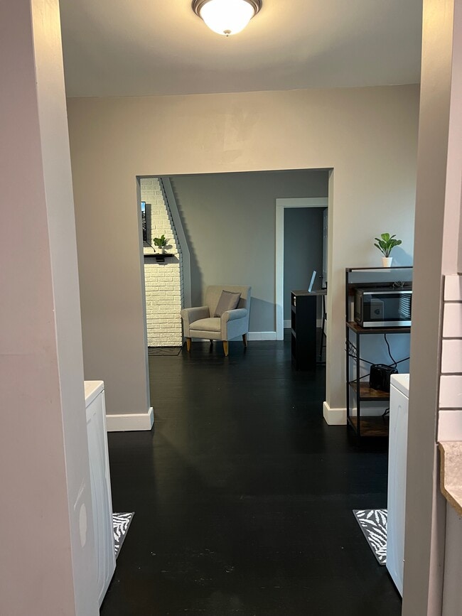 Photo - 1213 Jordan Ave Unit 1213