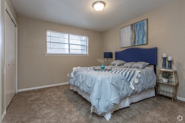 2 Br, 1 Ba - 893 SF - Bedroom