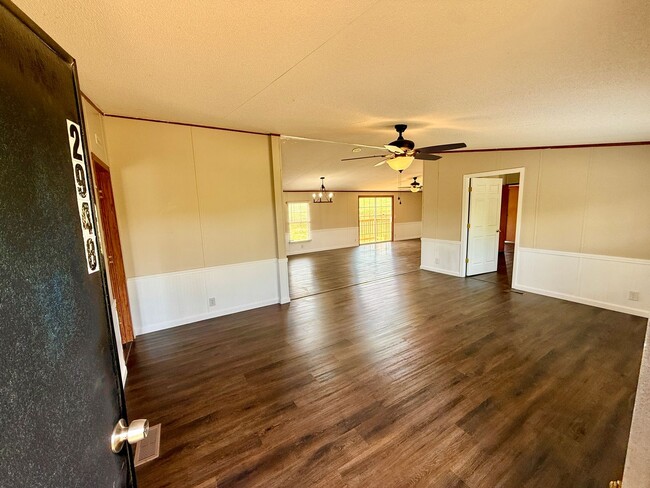 Photo - 2948 Ellejoy Rd