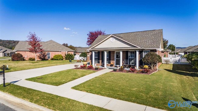 Photo - 5308 Frankford Dr SE