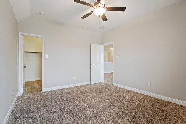 Photo - 20102 Three Chutes Ln