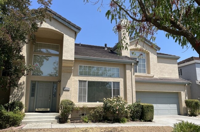 Building Photo - 16682 San Benito Dr