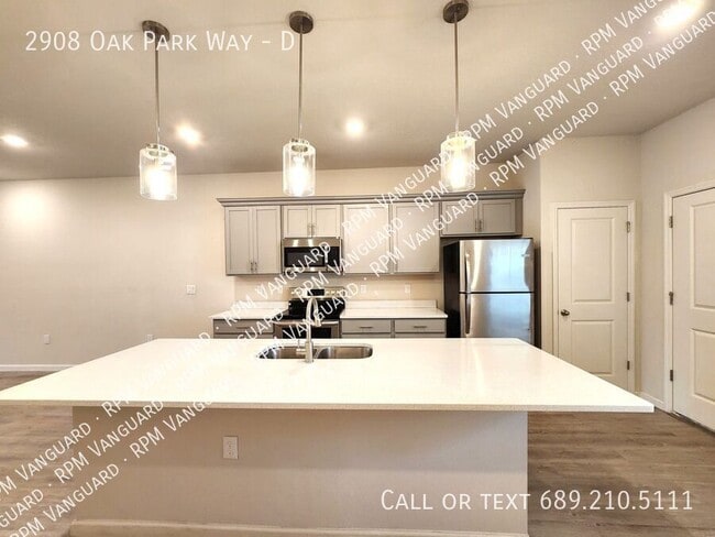 Photo - 2908 Oak Park Way