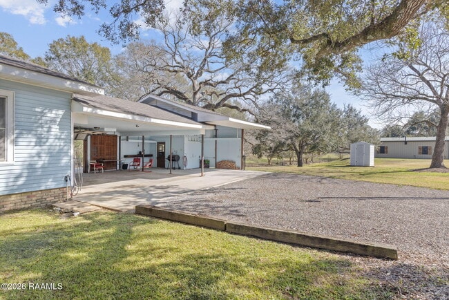 411 Wiggins Rd