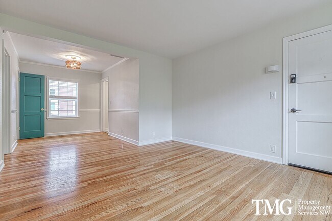 Photo - Pet Friendly Condo in Downtown Vancouver! Unit B