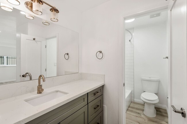 Photo - 1546 S. Wilton Pl